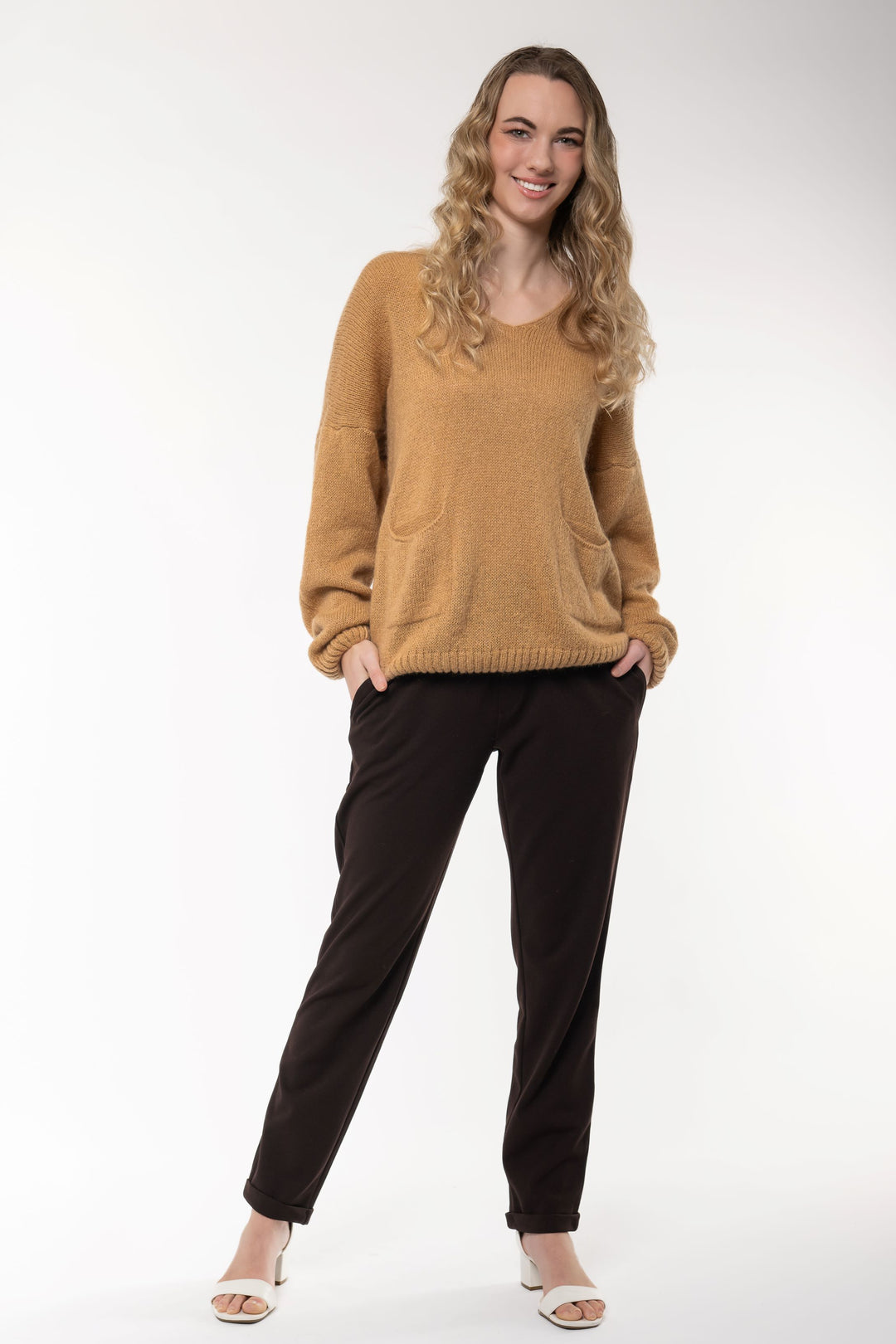 Euro Sweater V-Neck Pockets